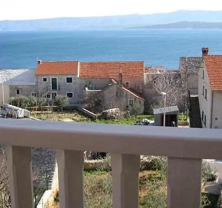 Apartment In Mit Meerblick, Terrasse, Klimaanlage, W-lan Bol
