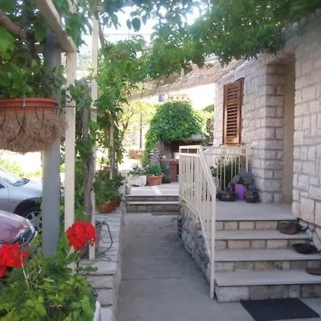 In Mit Meerblick, Terrasse, Klimaanlage, W-lan * Bol