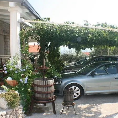 In Mit Meerblick, Terrasse, Klimaanlage, W-lan Appartement